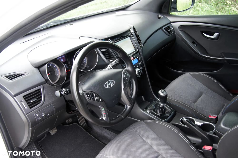 Hyundai i30 blue 1.6 GDI Passion - 22
