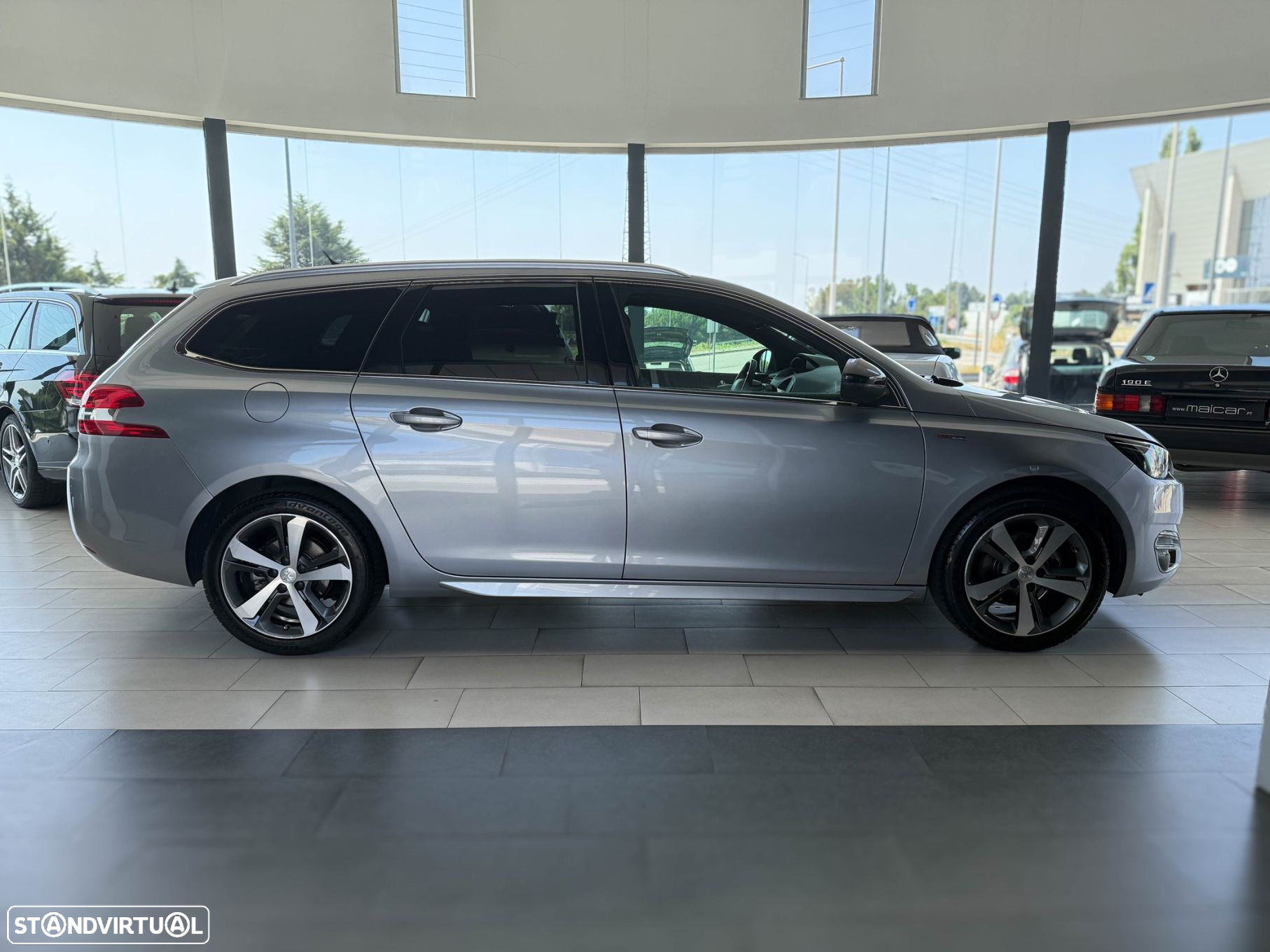 Peugeot 308 SW 1.6 BlueHDi GT Line - 32