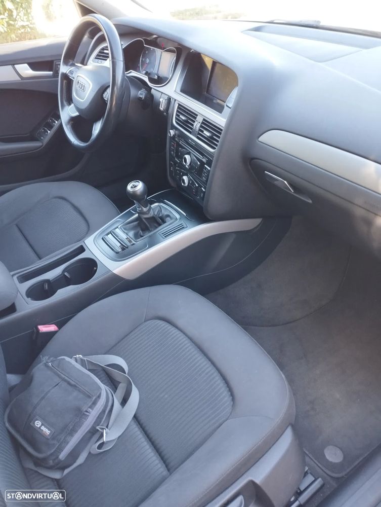 Audi A4 Avant 2.0 TDi Advance - 11