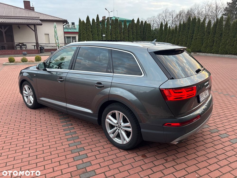 Audi Q7 - 4