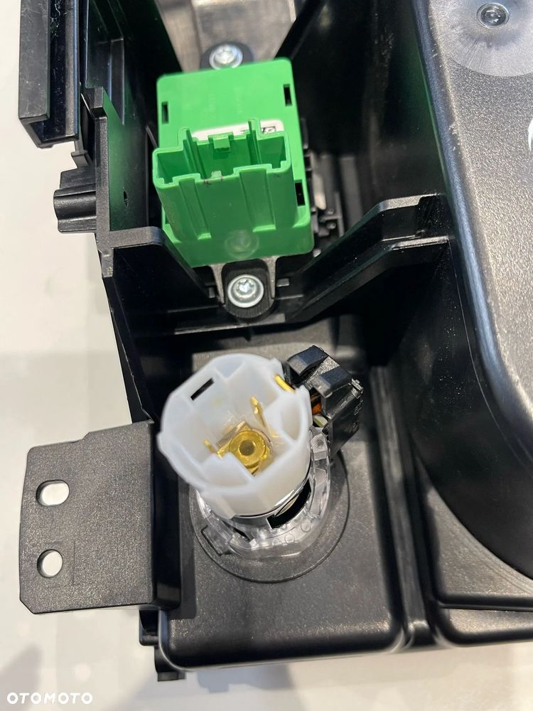 RANGE ROVER EVOQUE L538 CABRIO SCHOWEK UCHWYT NA NAPOJE ZAPALNICZKA PRZYCISK OTWIERANIA DACHU ORYGINAŁ - 8