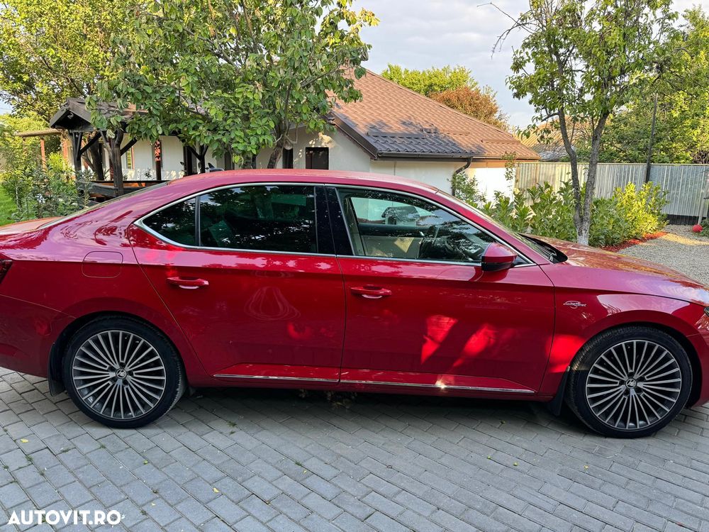 Skoda Superb 2.0 TDI DSG 4X4 Laurin & Klement - 4