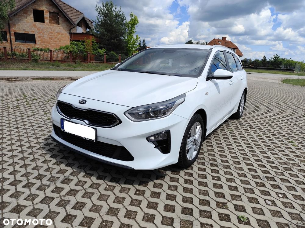 Kia Ceed 1.6 CRDi mHEV M - 1