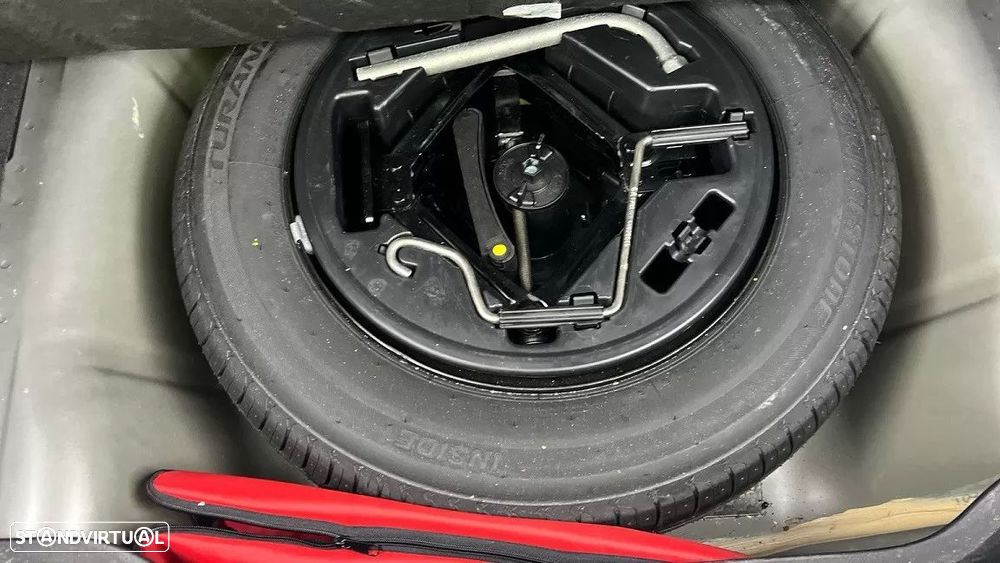 Fiat Tipo Sedan 1.3 M-Jet Easy J17 - 18