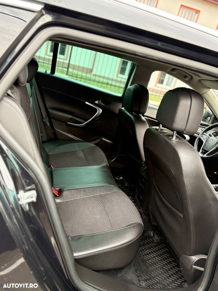 Opel Insignia - 10