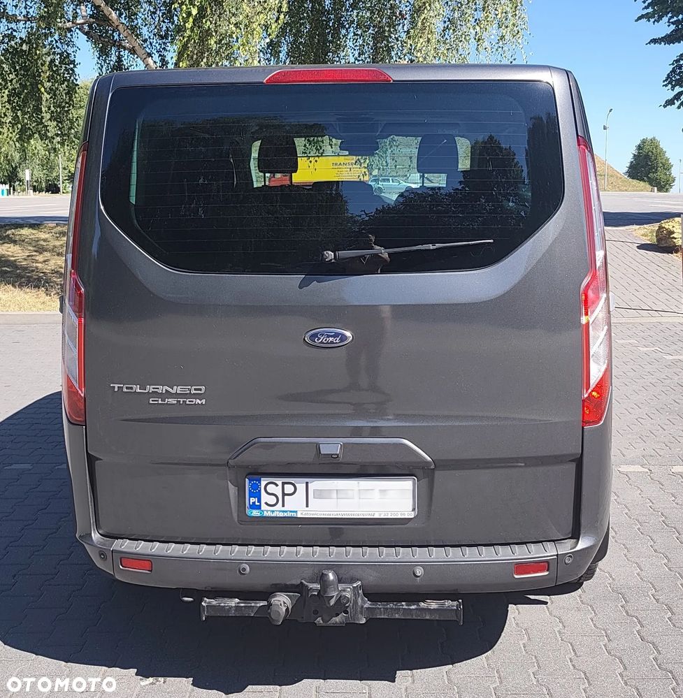 Ford Tourneo Custom - 6