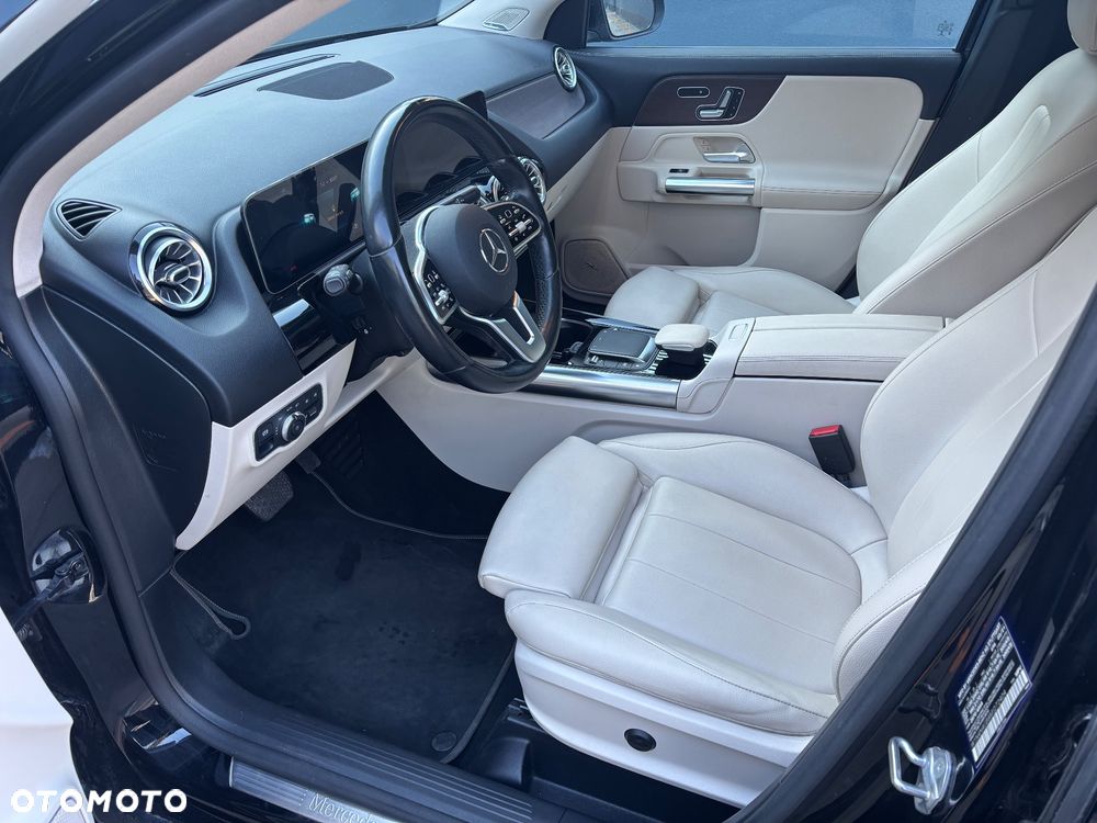 Mercedes-Benz GLA 250 8G-DCT Style - 14