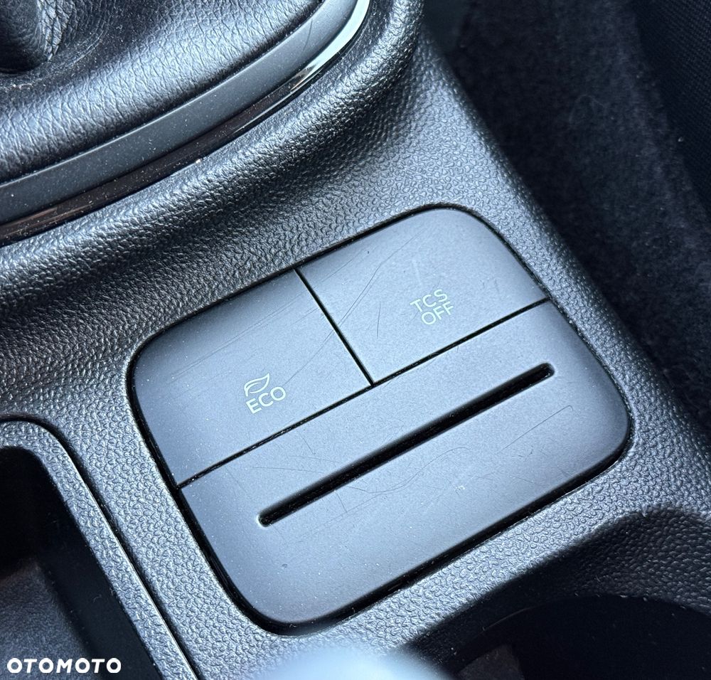 Ford Fiesta 1.1 SYNC Edition - 30