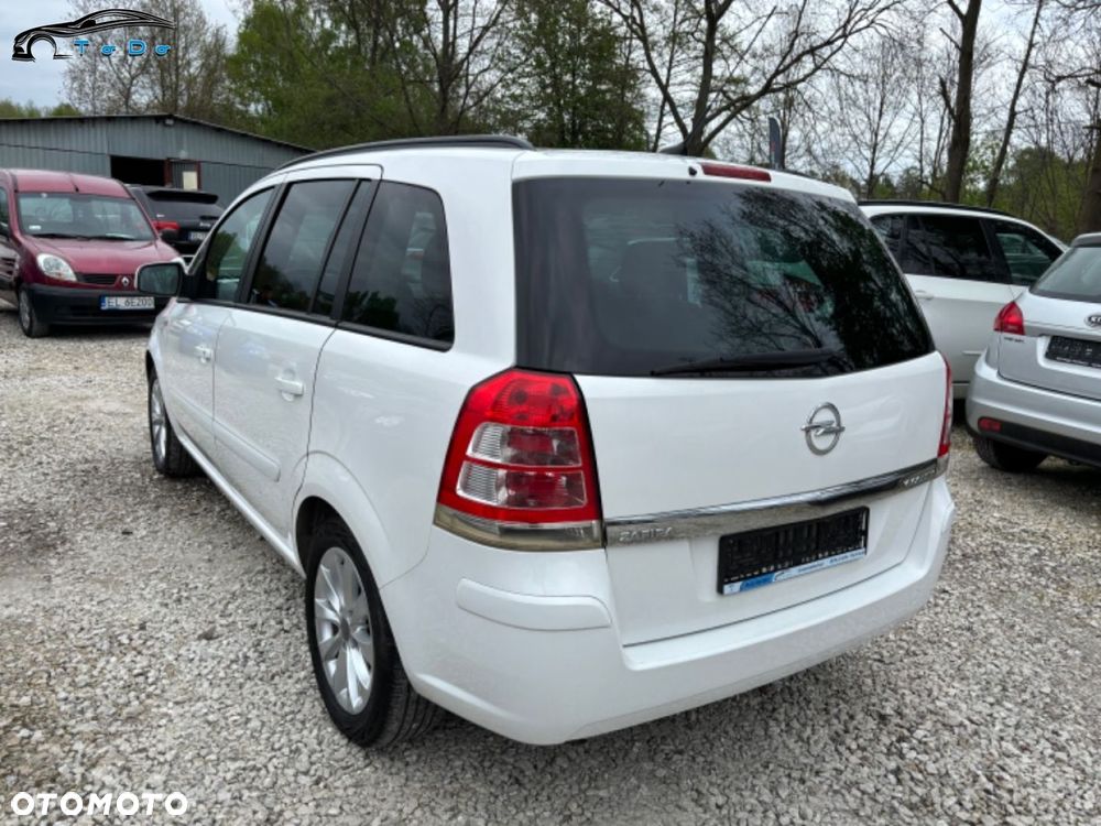 Opel Zafira - 11