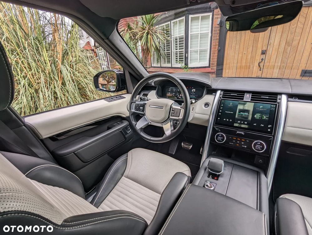 Land Rover Discovery V 3.0 P360 mHEV Metropolitan Edition - 17