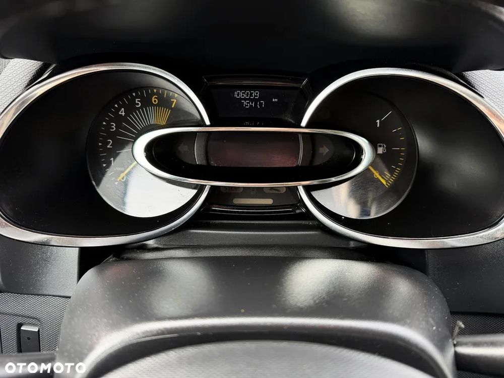Renault Clio Energy TCe 90 Start & Stop Luxe - 24