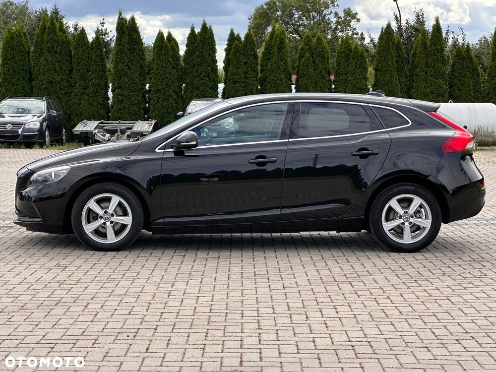 Volvo V40 - 16
