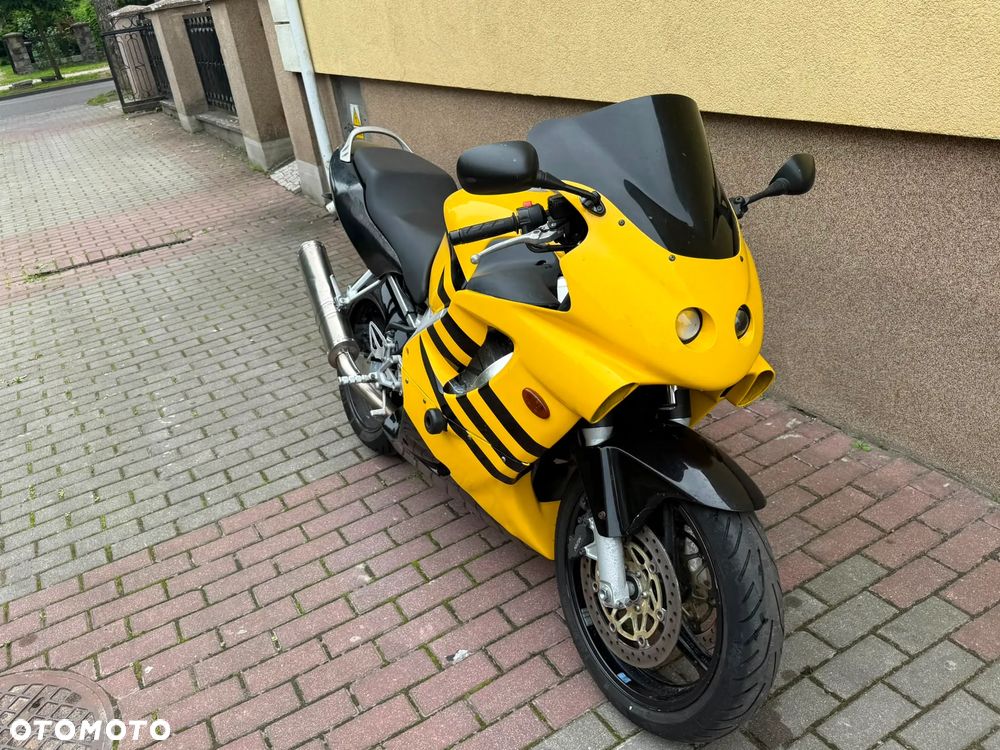 Honda CBR - 26