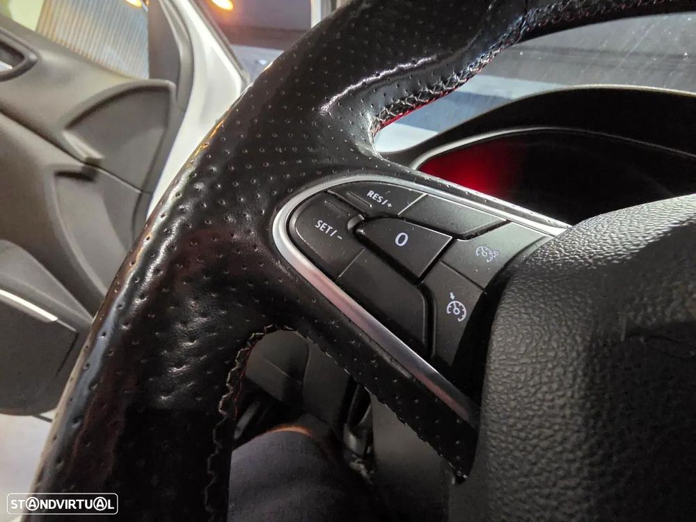 Renault Mégane Sport Tourer 1.5 Blue dCi R.S. Line — fotografia 36