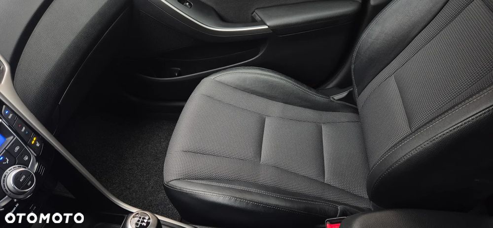 Hyundai i30 1.4 Premium - 28