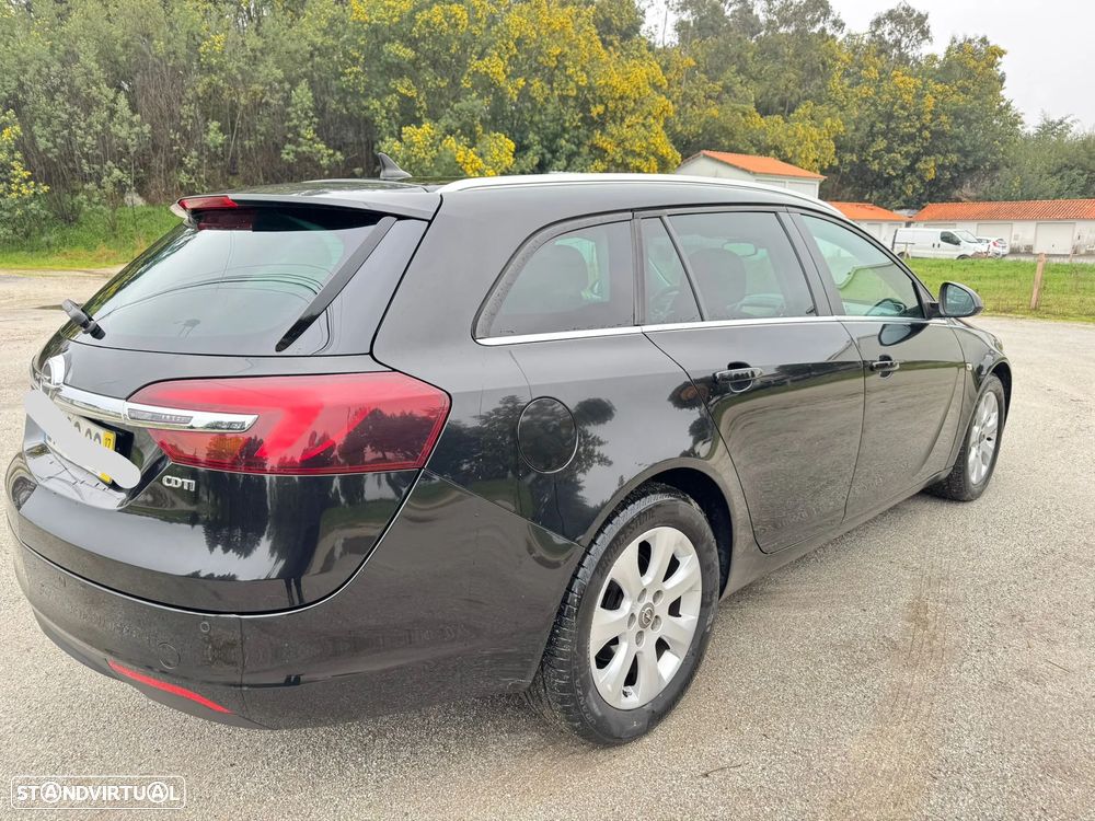 Opel Insignia Sports Tourer - 4