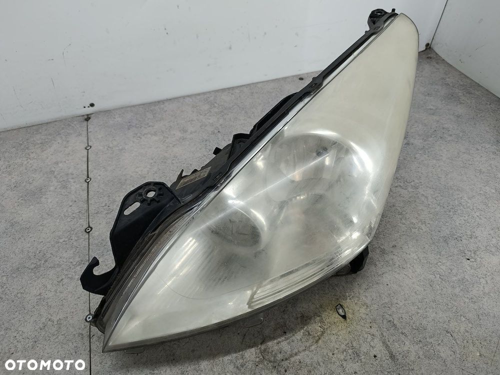 LAMPA PRZÓD LEWA PEUGEOT 5008 9682519180 89903106  VALEO - 2