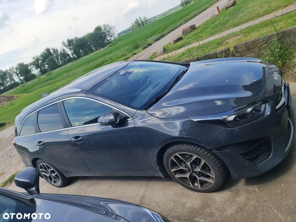 Kia Ceed 1.6 GDI PHEV Business Line DCT - 1