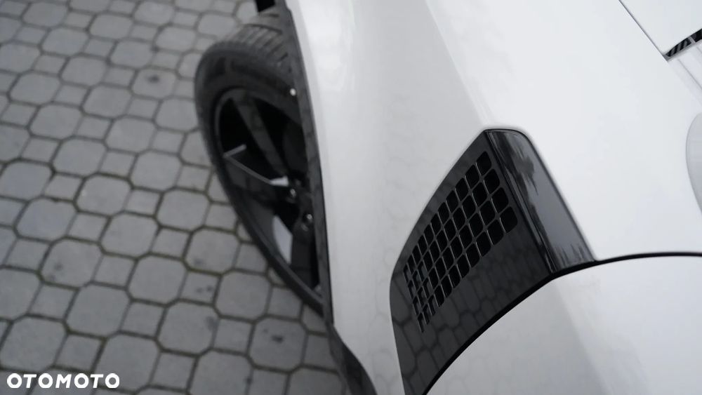 Land Rover Defender 3.0 D350 mHEV X-Dynamic HSE - 7