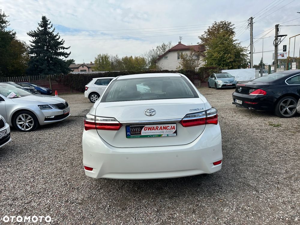 Toyota Corolla - 8