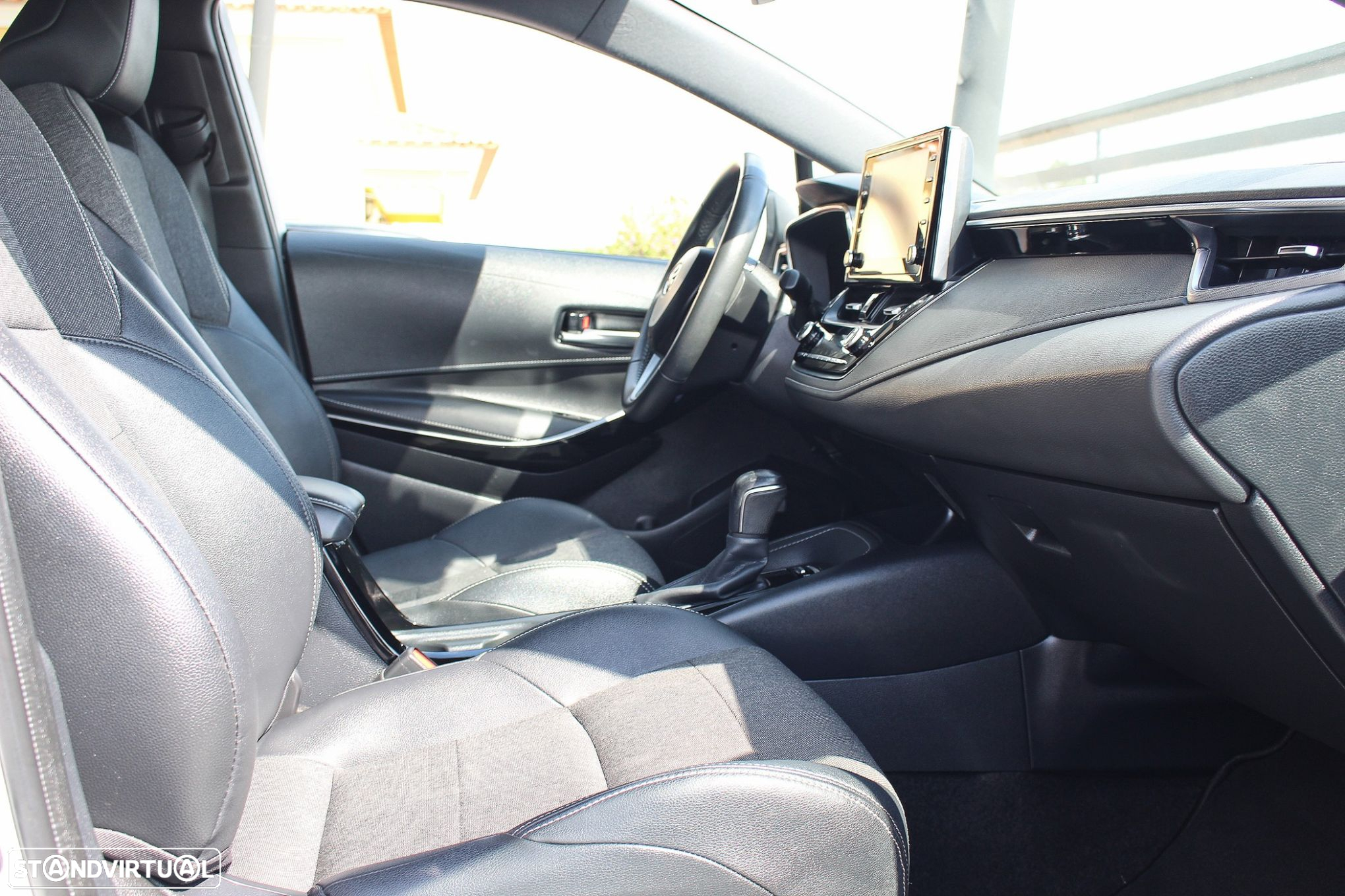 Toyota Corolla Touring Sports 1.8 Hybrid Exclusive - 34