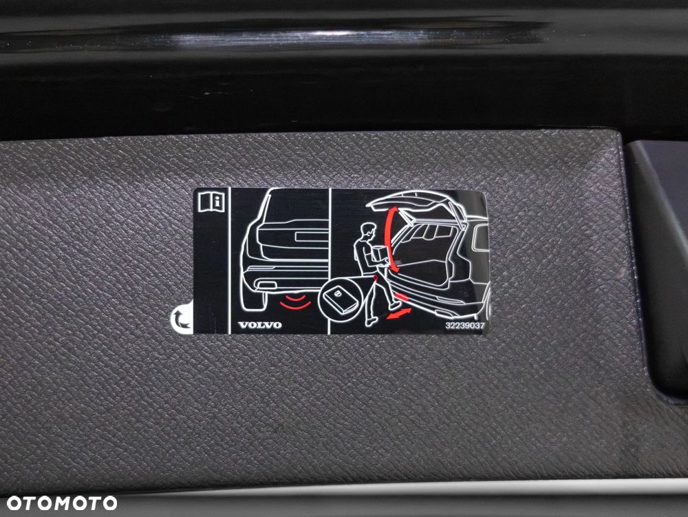 Volvo XC 90 B5 D AWD Ultimate Bright 7os - 36