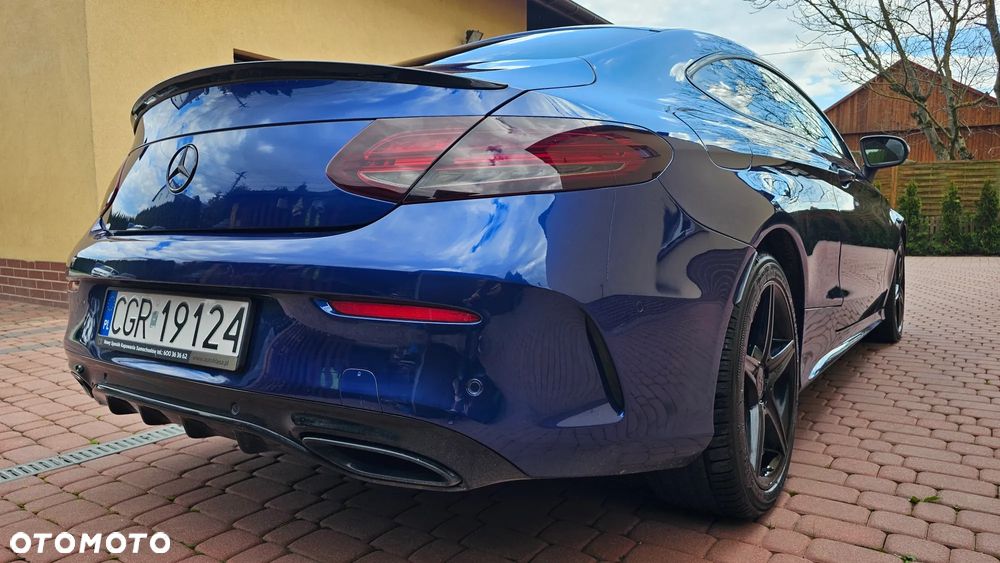 Mercedes-Benz Klasa C 200 7G-TRONIC - 26