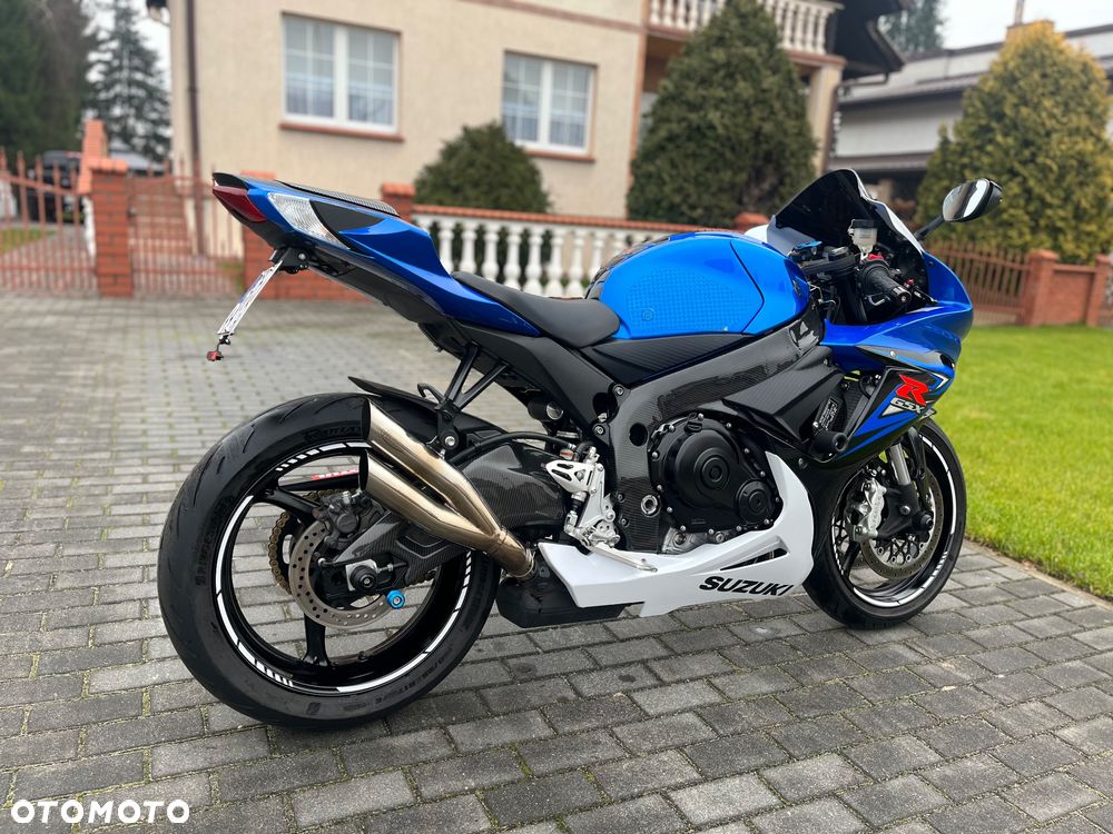 Suzuki GSX-R - 16
