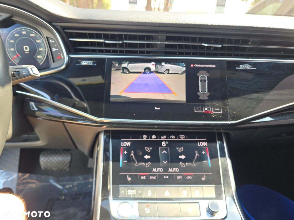 Audi Q8 55 TFSI quattro tiptronic - 8