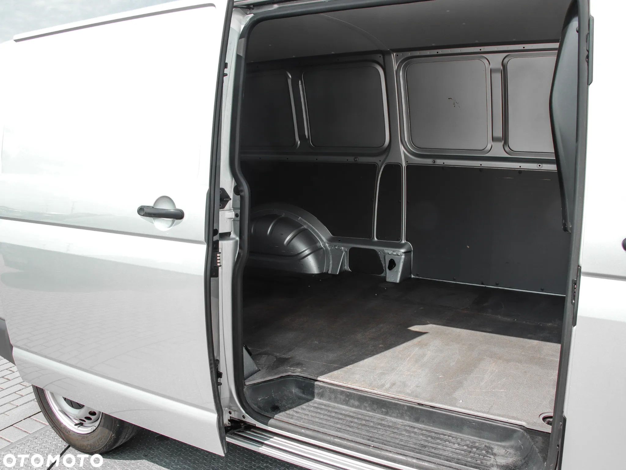 Volkswagen Transporter - 11