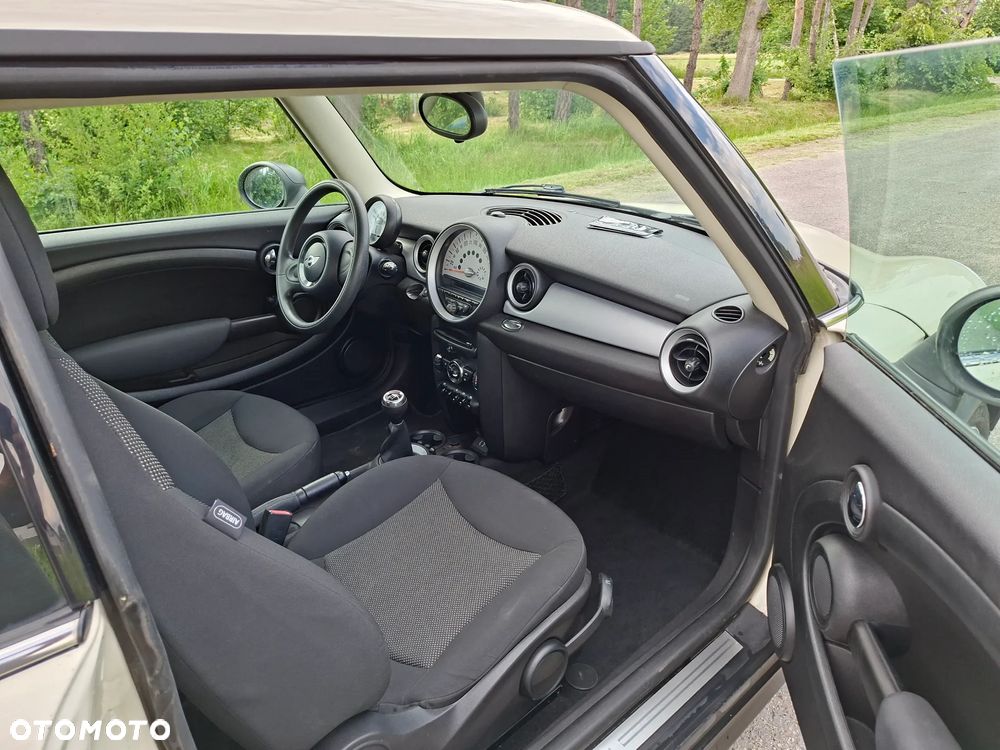MINI ONE Standard - 7