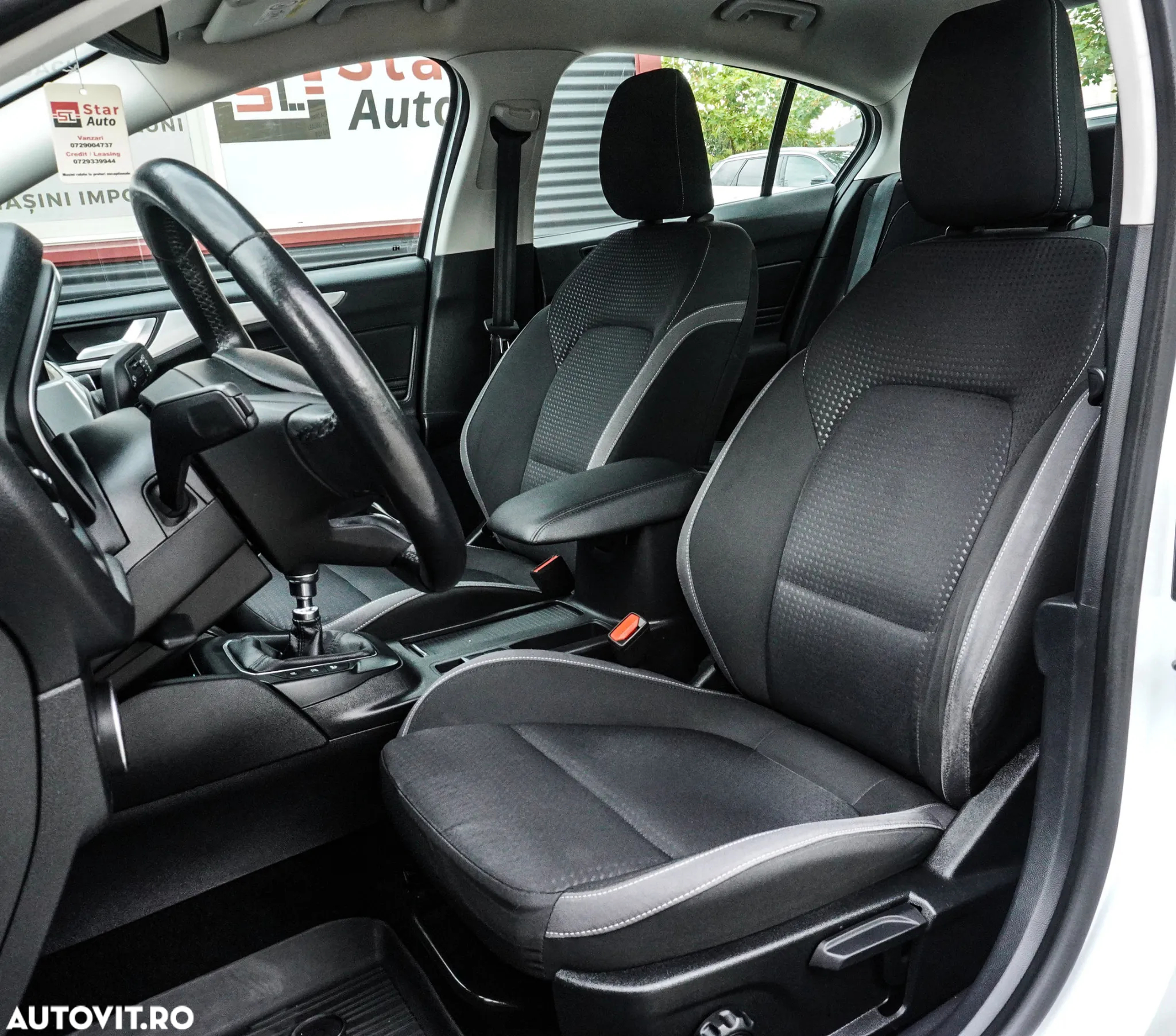 Ford Focus 1.5 EcoBlue Titanium Business - 14