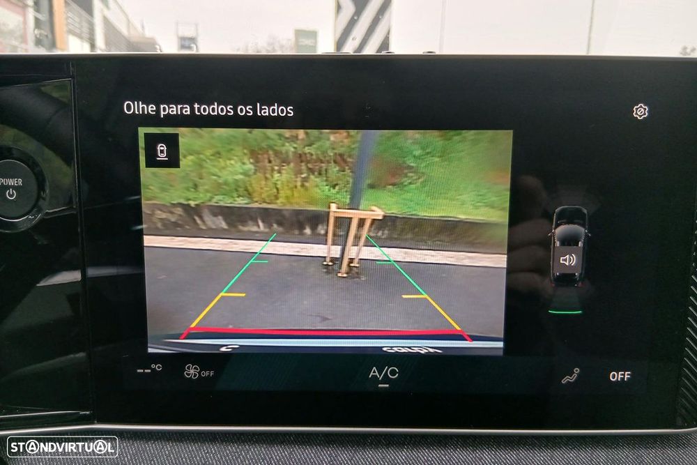 Renault 4 E-Tech 52 kWh Techno Autonomia Conforto - 9