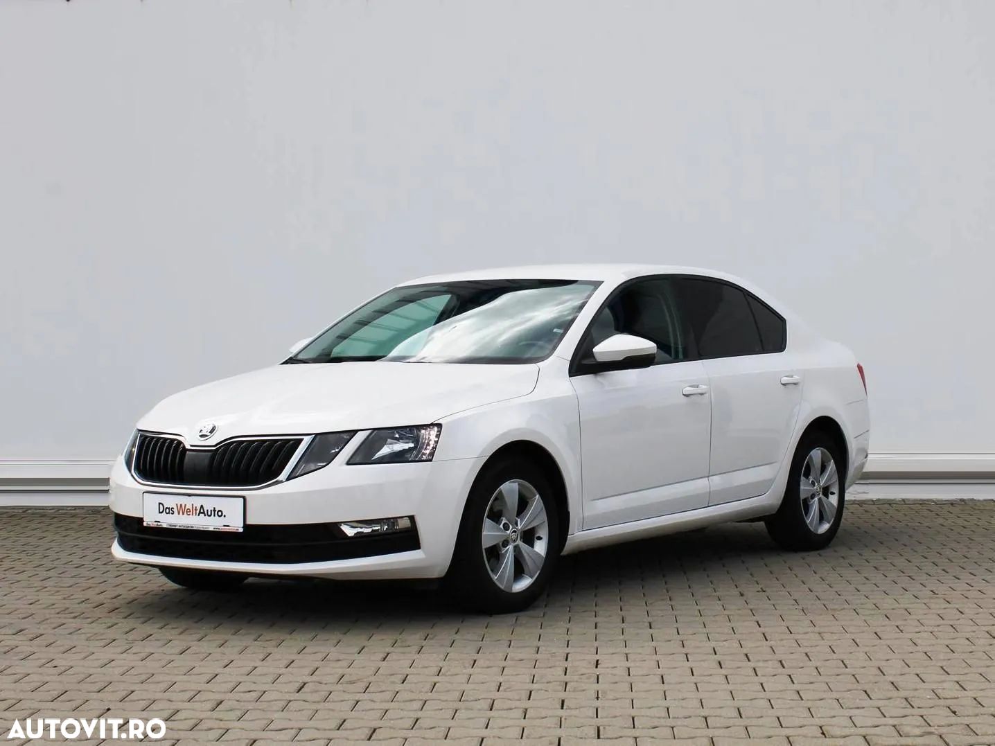 Skoda Octavia - 1