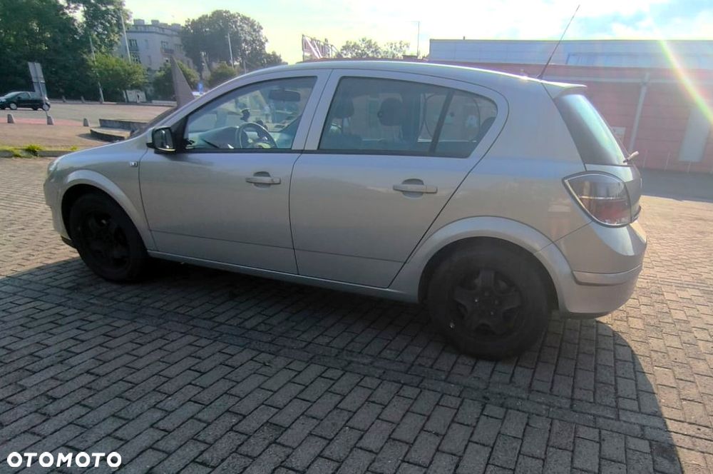 Opel Astra 1.6 - 5