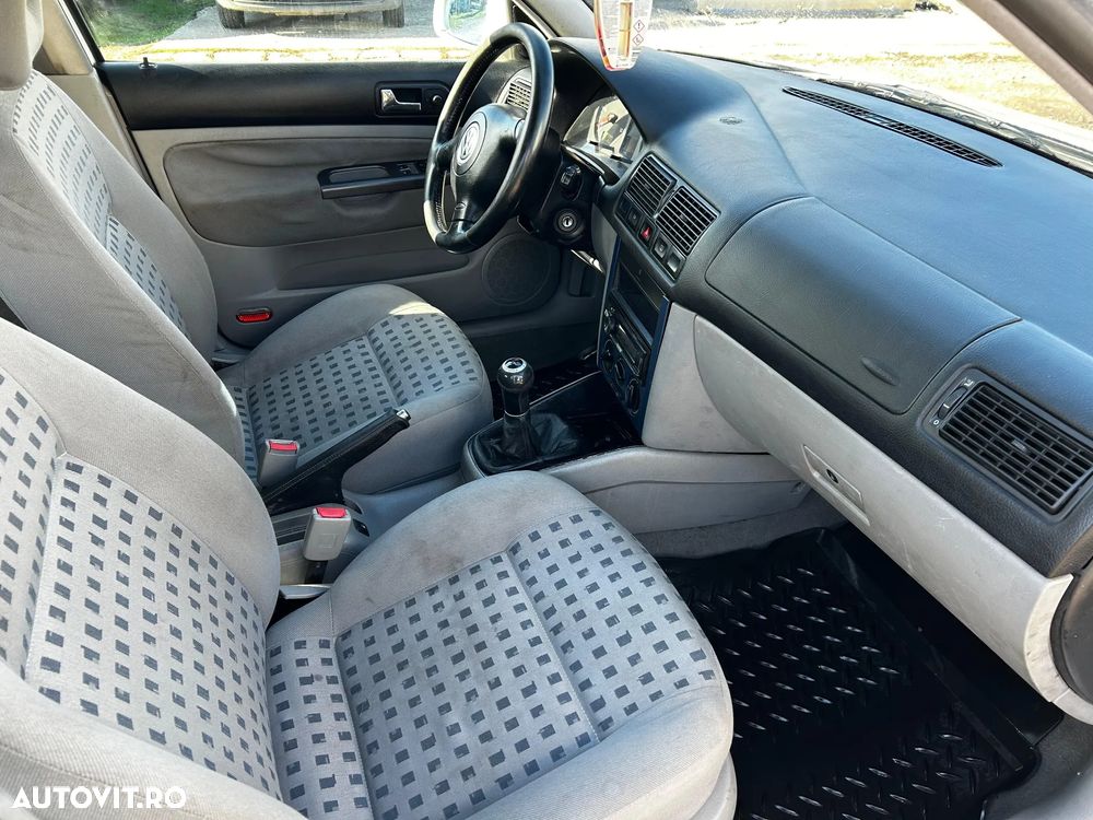 Volkswagen Golf 1.9 TDI - 10