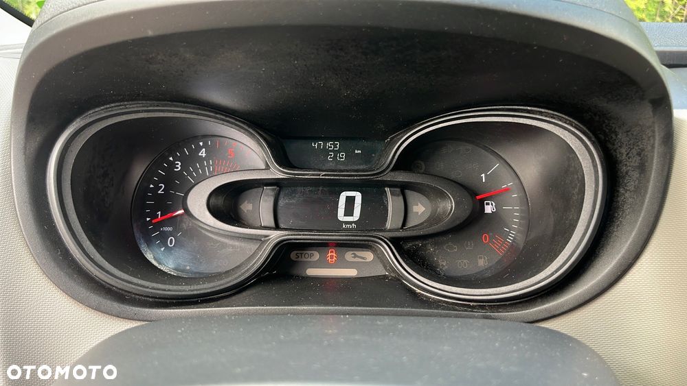 Renault Trafic - 23