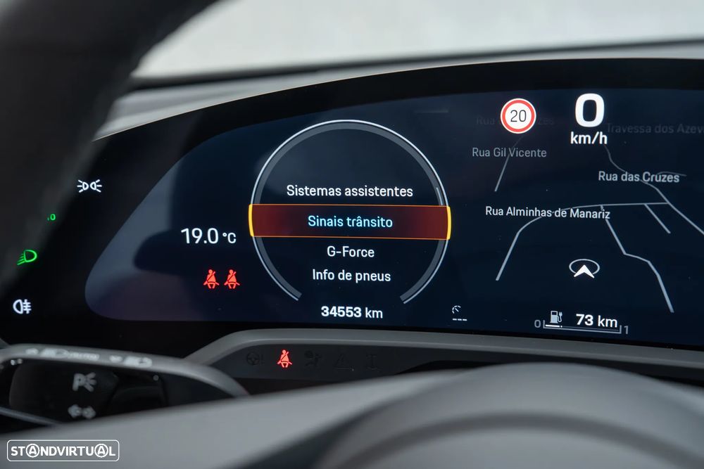 Porsche Taycan Cross Turismo 4 - 34