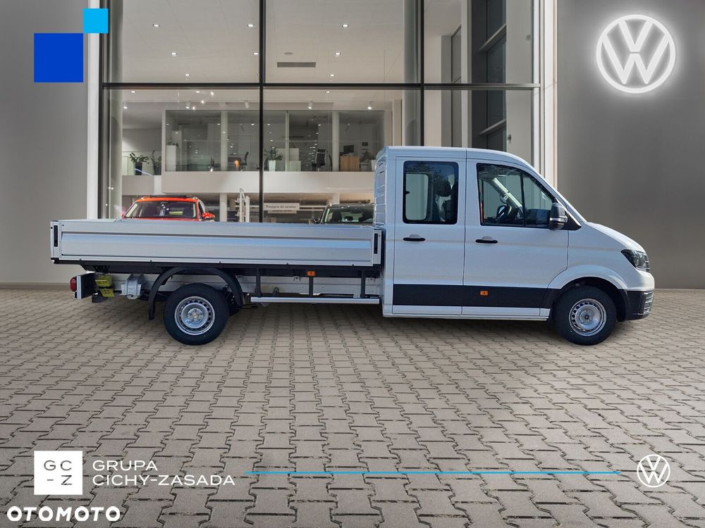 Volkswagen Crafter 35 Skrzyniowy z podwójną kabiną silnik: 2,0 l EU6 SCR 140 KM / skrzynia biegów: Przedni napęd manualna 6-biegowa rozstaw osi: 4490 mm - 6