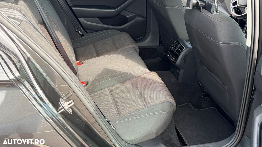 Volkswagen Passat - 15