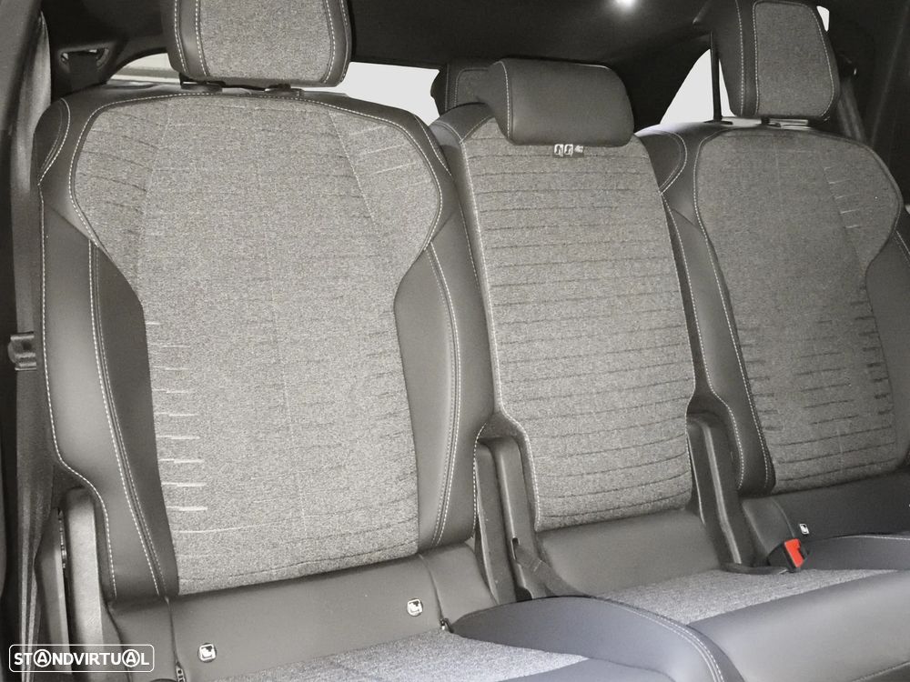 Peugeot 5008 Hybrid 145 e-DSC6 Allure - 36