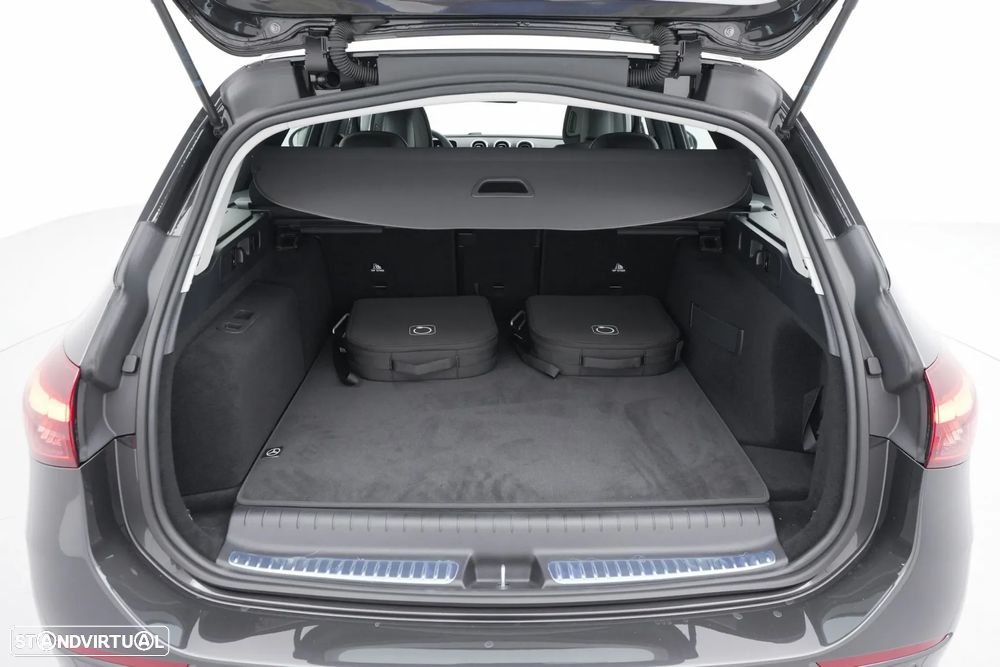 Mercedes-Benz C 300 e AMG Line - 30