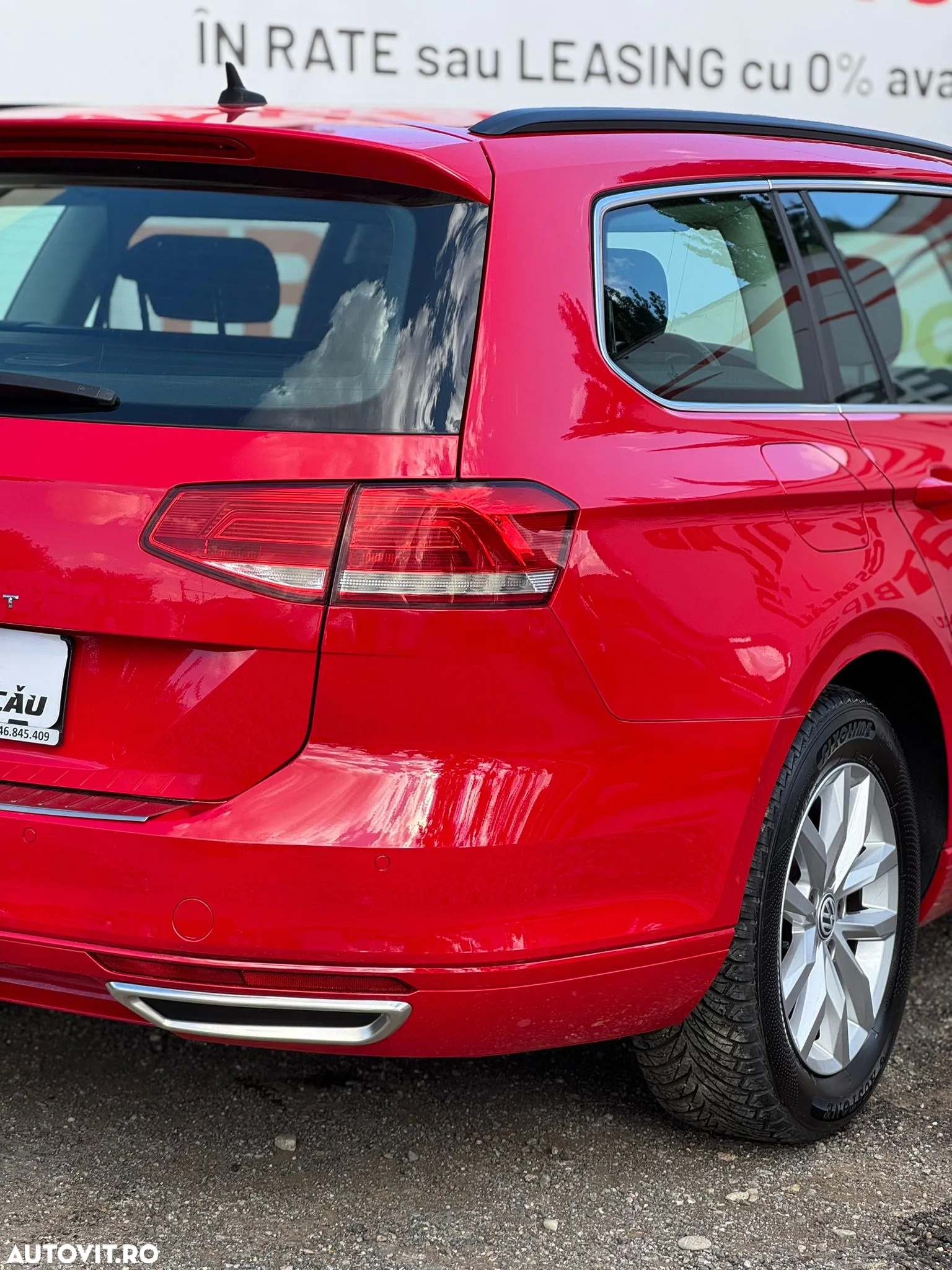 Volkswagen Passat Variant 1.6 TDI (BlueMotion Technology) DSG Comfortline - 23