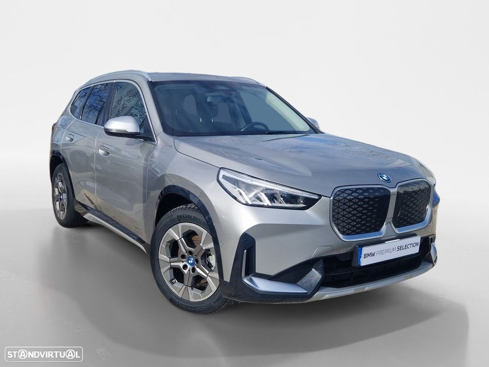 BMW iX1 eDrive20 - 1