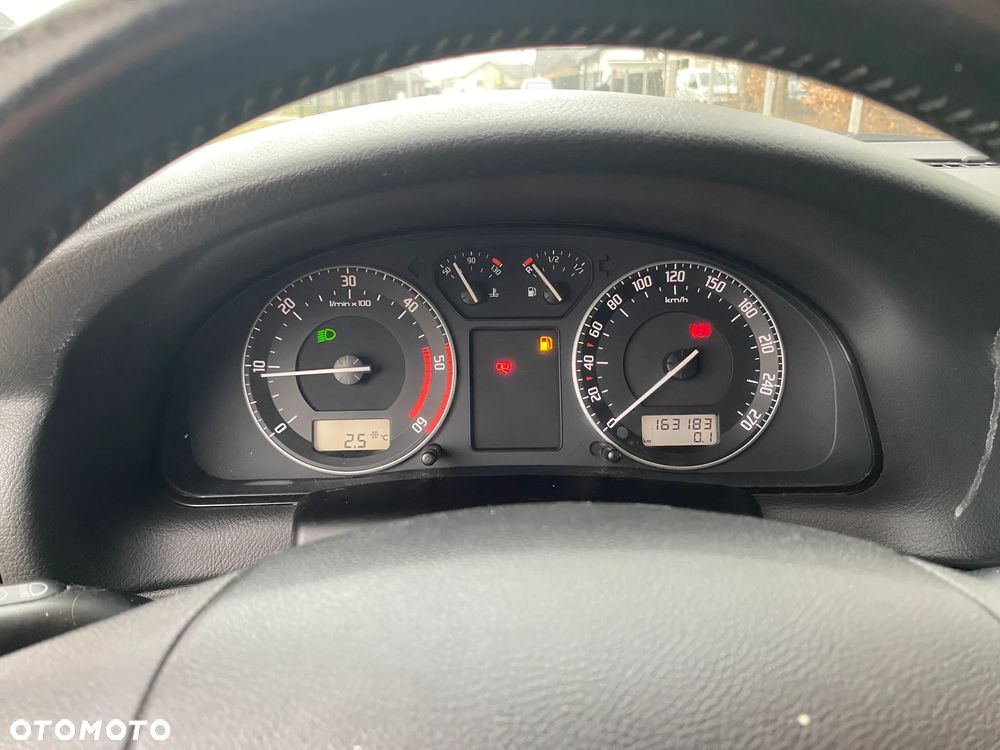 Skoda Superb 2.0 TDI Active - 23