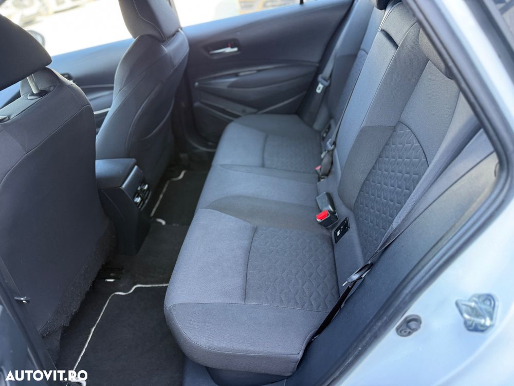 Toyota Corolla 2.0 Business Edition - 18