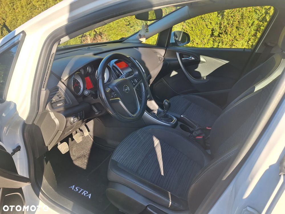 Opel Astra 1.4 T Active EU6 - 10