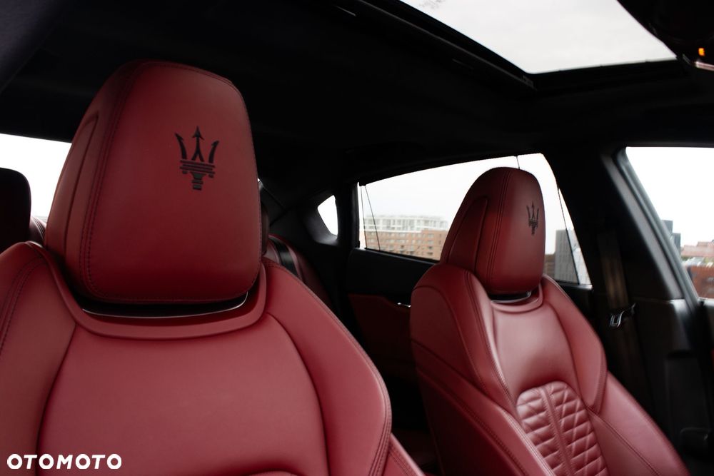 Maserati Quattroporte S Q4 GranSport - 23