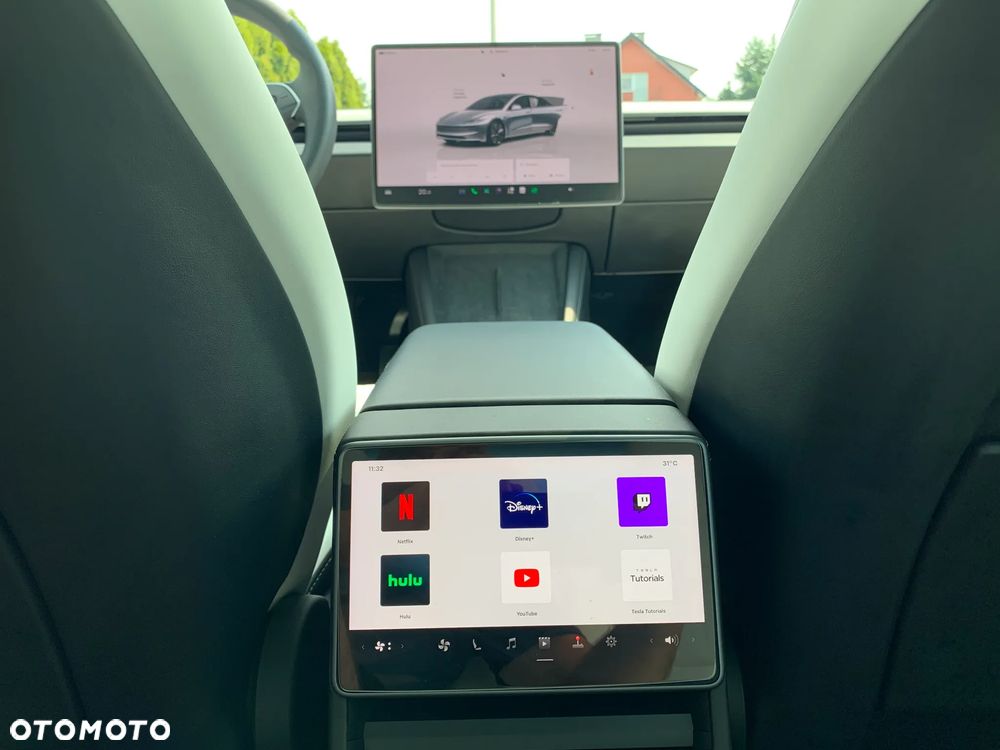 Tesla Model 3 AWD - 15