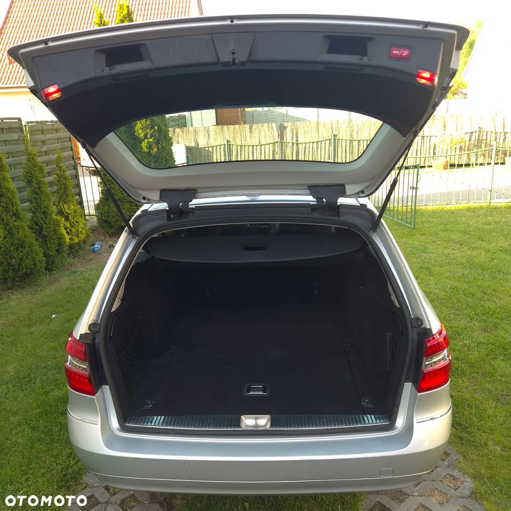 Mercedes-Benz Klasa E 220 CDI 7G-TRONIC Elegance - 11